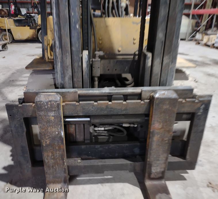 image for item MD9309 Caterpillar VC60D  forklift