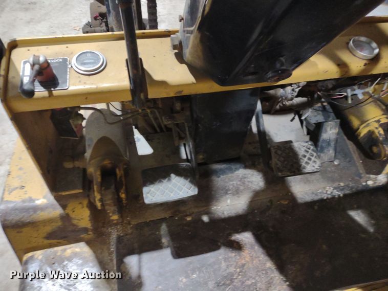 image for item MD9309 Caterpillar VC60D  forklift