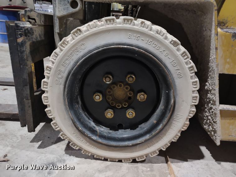 image for item MD9309 Caterpillar VC60D  forklift