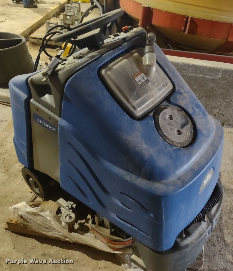 image for item MD9310 Windsor Chariot CSX24  floor scrubber