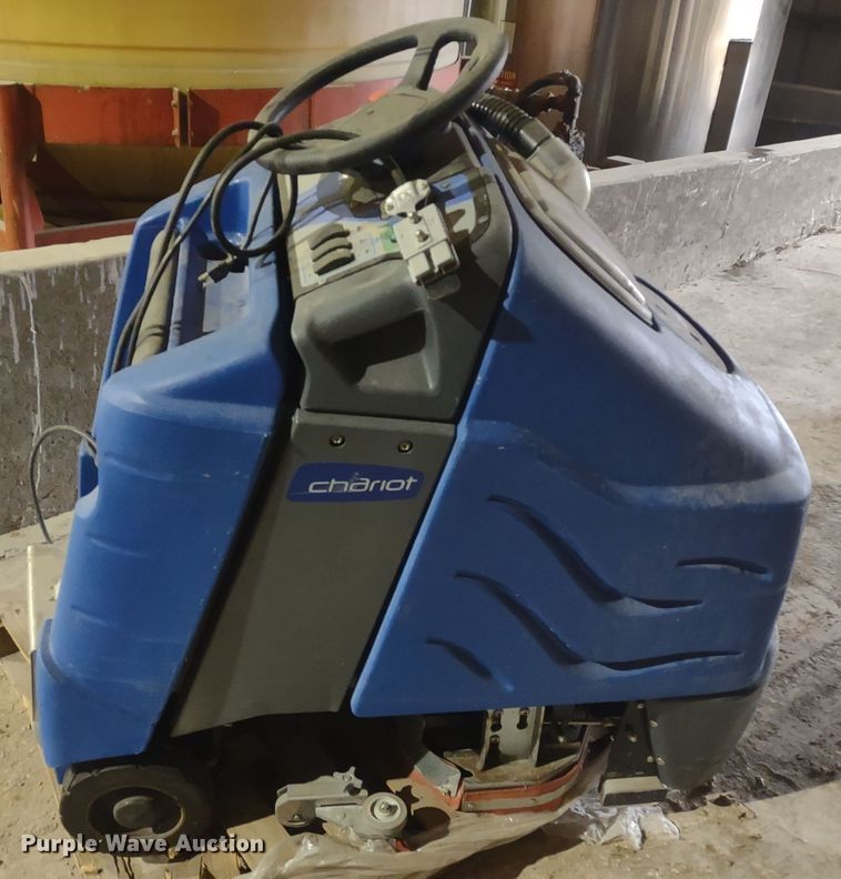 image for item MD9310 Windsor Chariot CSX24  floor scrubber