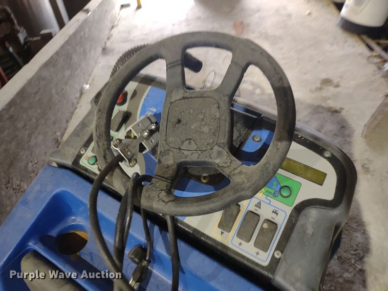 image for item MD9310 Windsor Chariot CSX24  floor scrubber