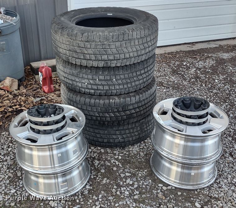 image for item MD9402 (4) Falken Wildpeak 265/70R17 tires and wheels