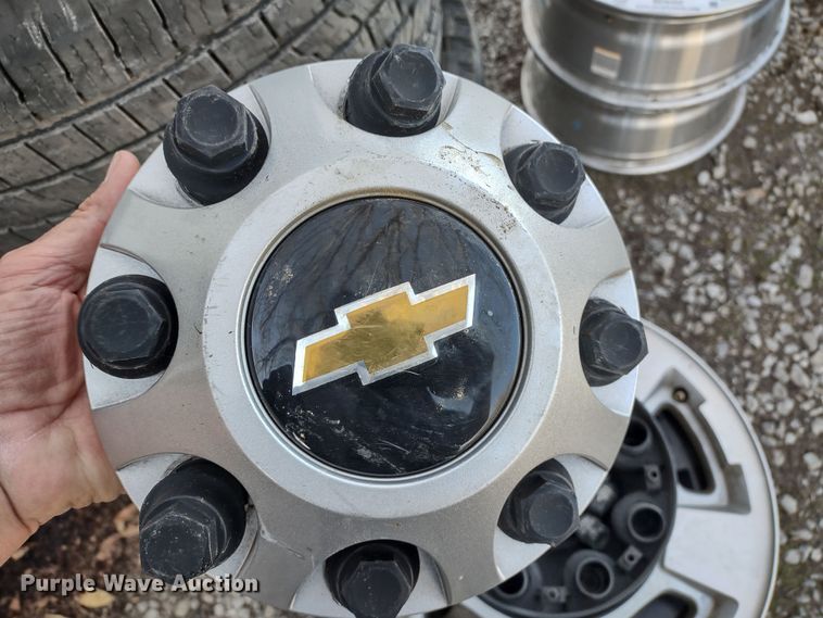 image for item MD9402 (4) Falken Wildpeak 265/70R17 tires and wheels