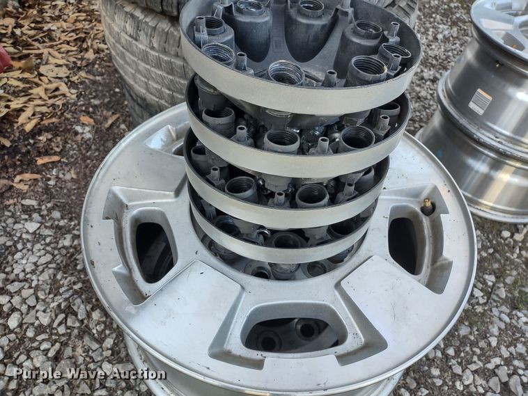 image for item MD9402 (4) Falken Wildpeak 265/70R17 tires and wheels