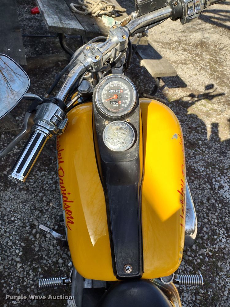 image for item MD9403 1985 Harley Davidson Roadster  motorcycle