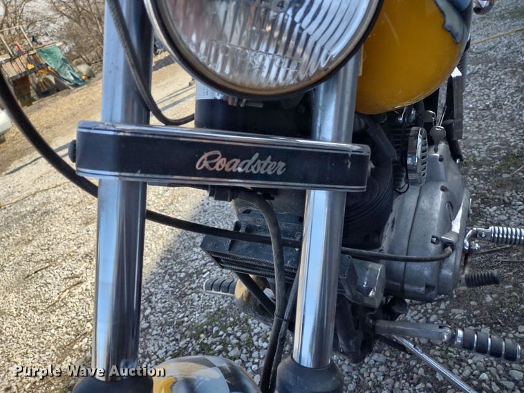 image for item MD9403 1985 Harley Davidson Roadster  motorcycle