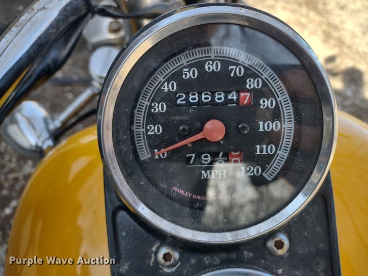 image for item MD9403 1985 Harley Davidson Roadster  motorcycle