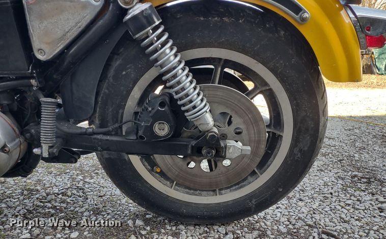 image for item MD9403 1985 Harley Davidson Roadster  motorcycle