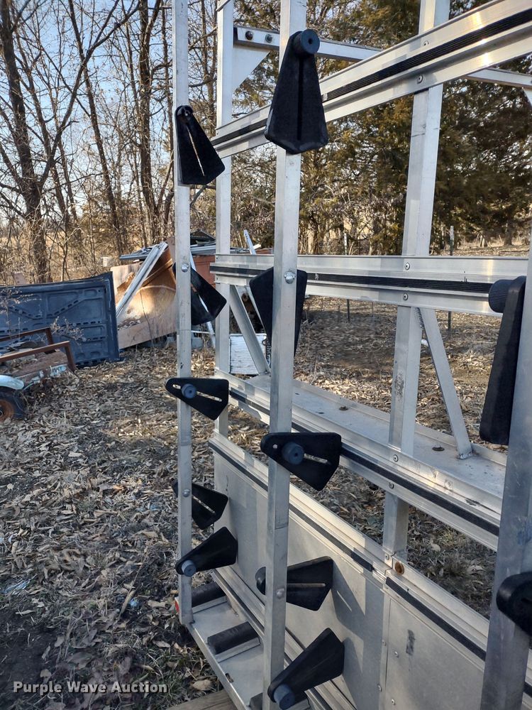 image for item MD9404 Unruh Fab  glass rack