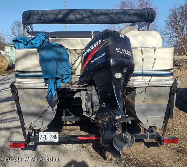 image for item MD9405 2004 Voyager Super Fish  pontoon boat