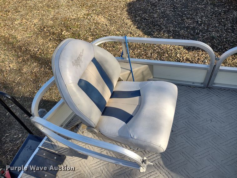 image for item MD9405 2004 Voyager Super Fish  pontoon boat