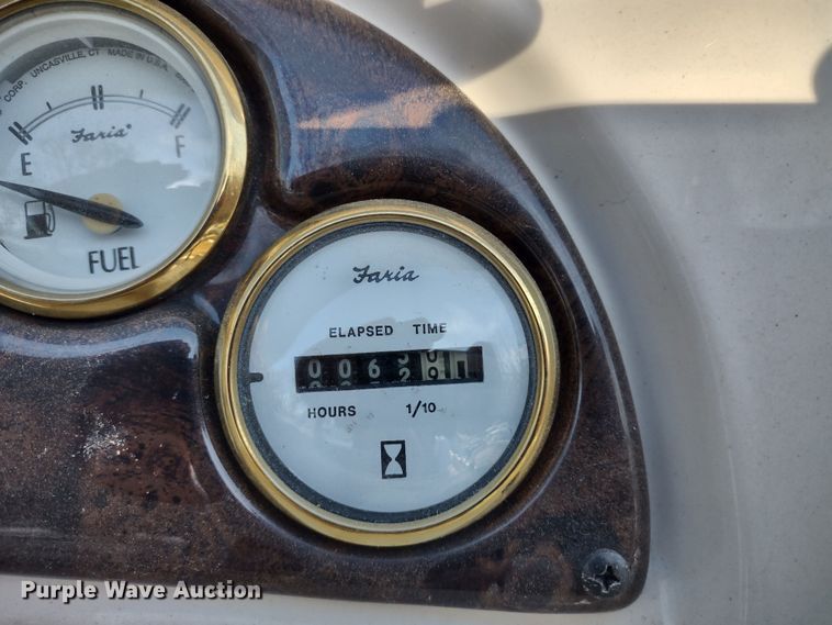 image for item MD9405 2004 Voyager Super Fish  pontoon boat