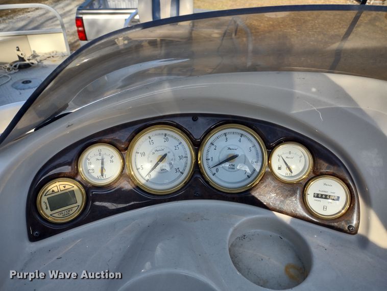 image for item MD9405 2004 Voyager Super Fish  pontoon boat