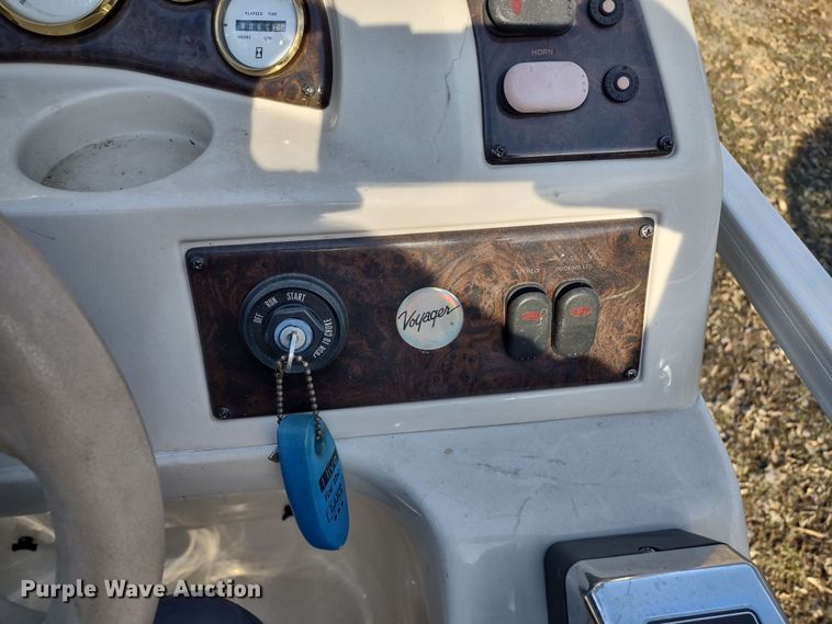 image for item MD9405 2004 Voyager Super Fish  pontoon boat