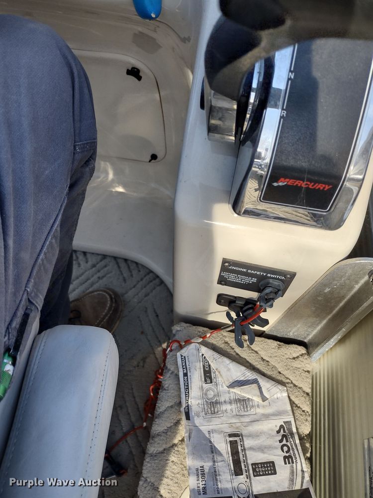 image for item MD9405 2004 Voyager Super Fish  pontoon boat