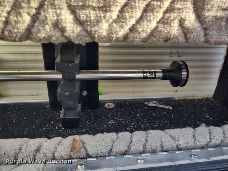 image for item MD9405 2004 Voyager Super Fish  pontoon boat