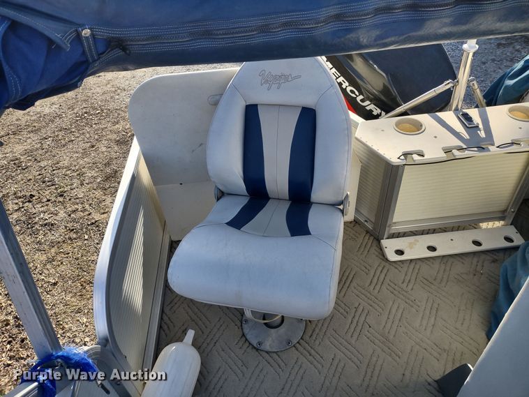 image for item MD9405 2004 Voyager Super Fish  pontoon boat