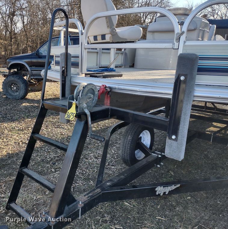 image for item MD9405 2004 Voyager Super Fish  pontoon boat