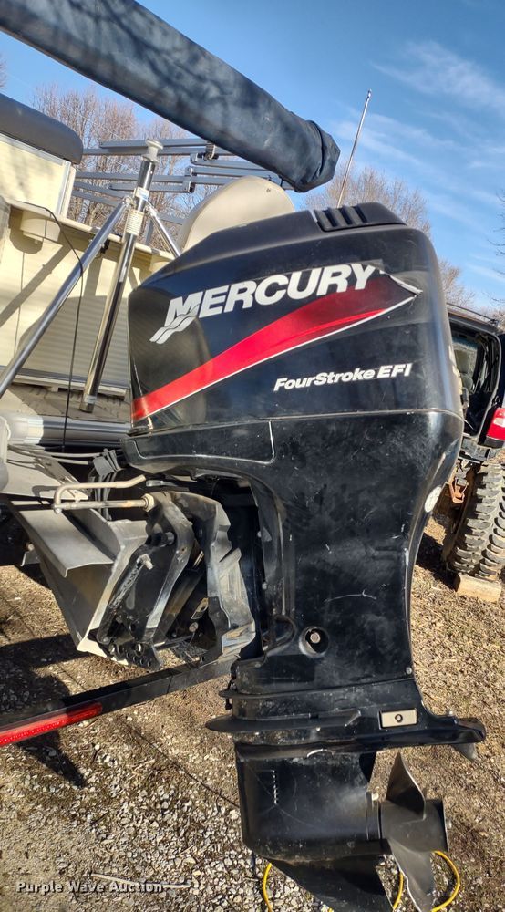 image for item MD9405 2004 Voyager Super Fish  pontoon boat