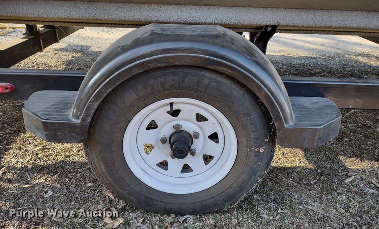 image for item MD9405 2004 Voyager Super Fish  pontoon boat