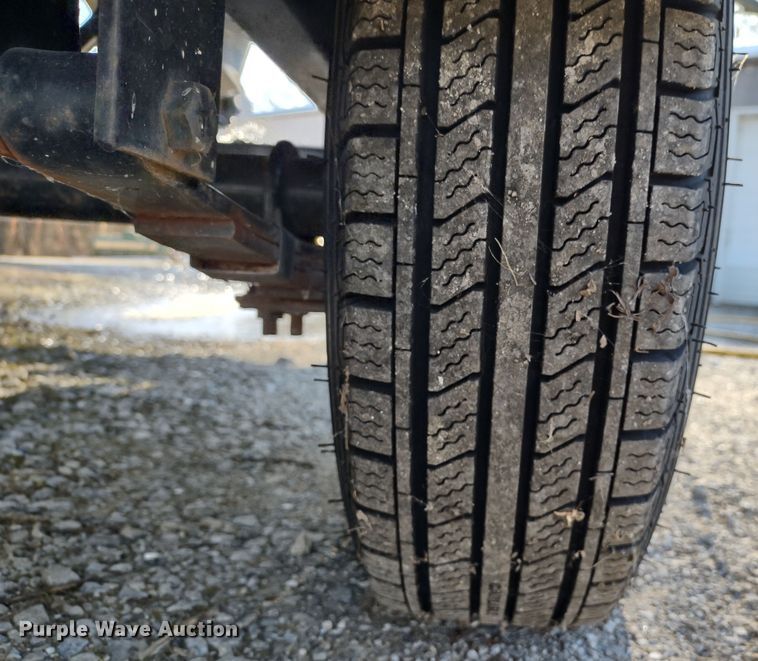 image for item MD9405 2004 Voyager Super Fish  pontoon boat