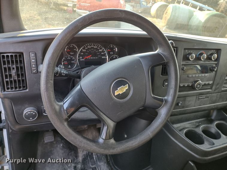 image for item MD9407 2014 Chevrolet Express 1500  van