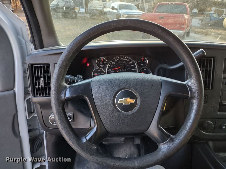 image for item MD9407 2014 Chevrolet Express 1500  van