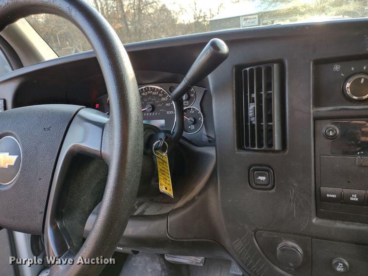 image for item MD9407 2014 Chevrolet Express 1500  van