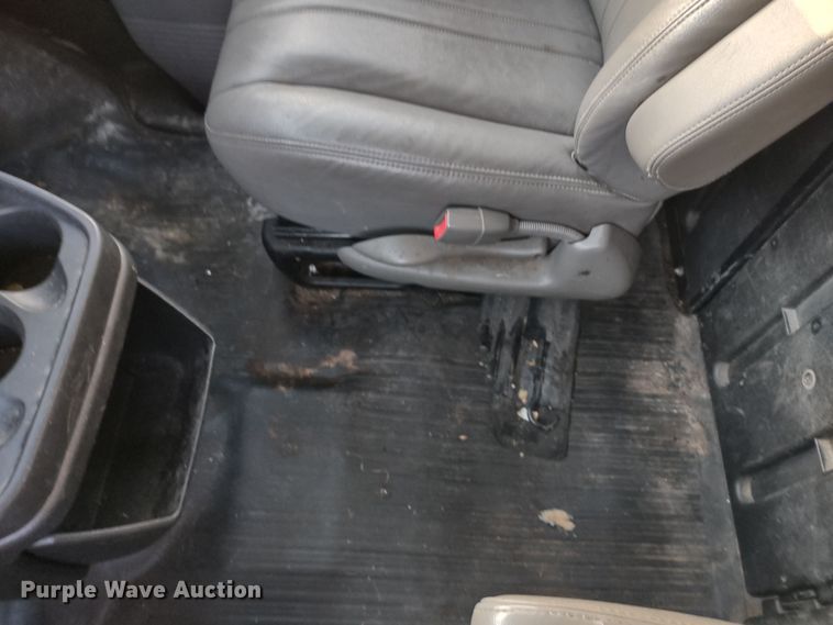 image for item MD9407 2014 Chevrolet Express 1500  van