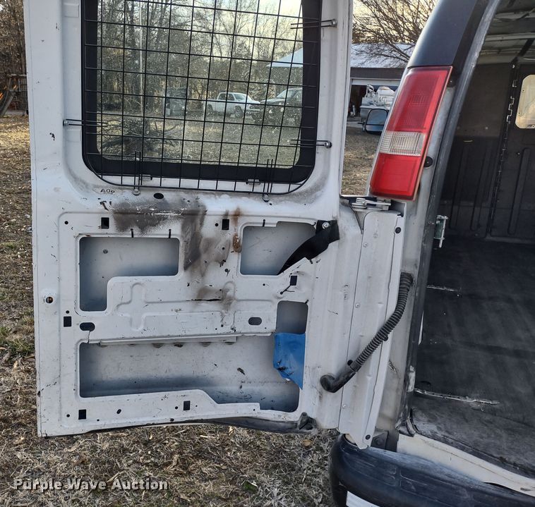 image for item MD9407 2014 Chevrolet Express 1500  van