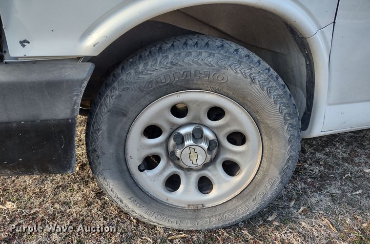 image for item MD9407 2014 Chevrolet Express 1500  van