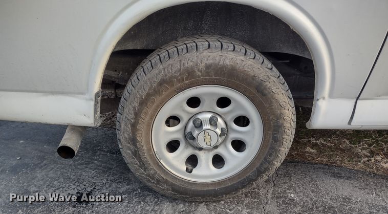 image for item MD9407 2014 Chevrolet Express 1500  van