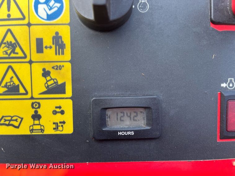 image for item MD9560 Gravely Pro-Stance 48  ZTR lawn mower