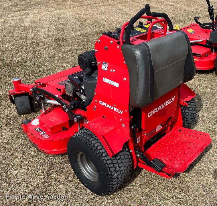 image for item MD9561 Gravely Pro-Stance 48  ZTR lawn mower