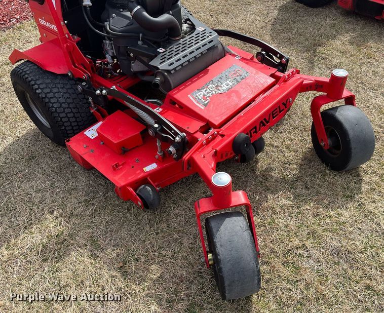 image for item MD9561 Gravely Pro-Stance 48  ZTR lawn mower