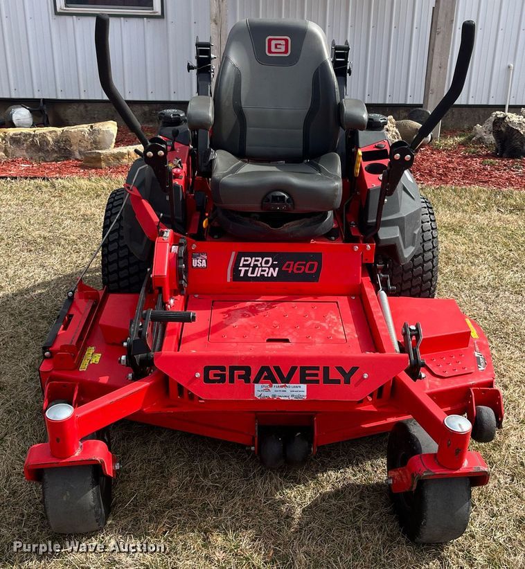 image for item MD9562 Gravely Pro-Turn 460  ZTR lawn mower