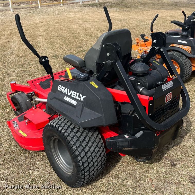 image for item MD9564 Gravely Pro-Turn 460  ZTR lawn mower