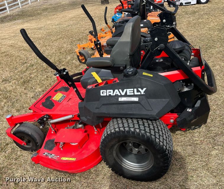 image for item MD9564 Gravely Pro-Turn 460  ZTR lawn mower