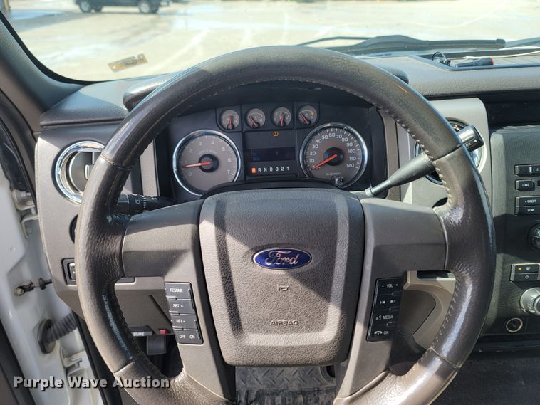 image for item ME9070 2010 Ford F150  SuperCrew pickup truck