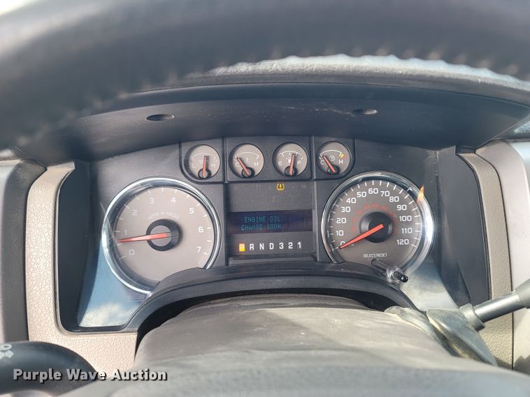 image for item ME9070 2010 Ford F150  SuperCrew pickup truck