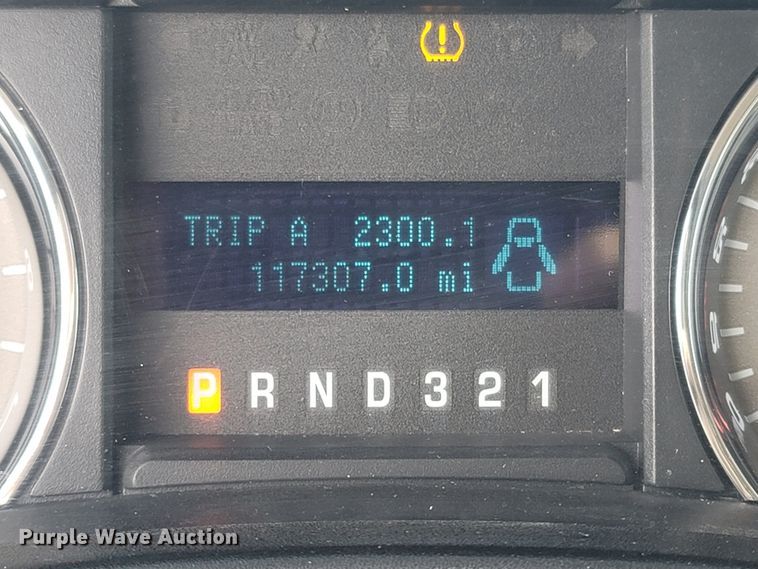 image for item ME9070 2010 Ford F150  SuperCrew pickup truck