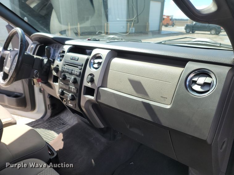 image for item ME9070 2010 Ford F150  SuperCrew pickup truck