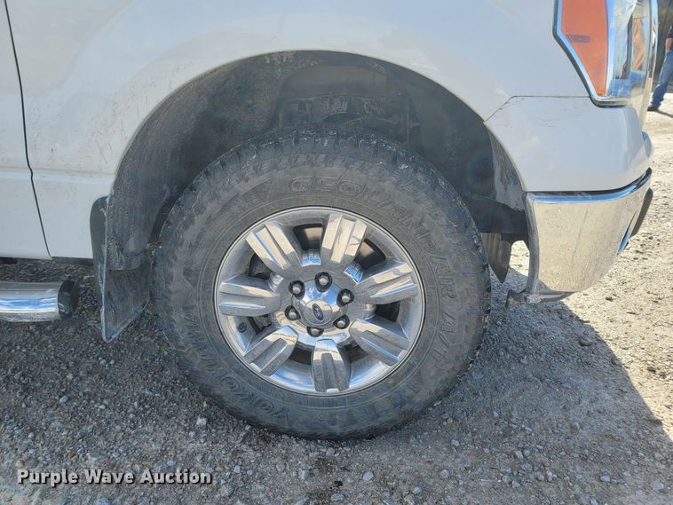 image for item ME9070 2010 Ford F150  SuperCrew pickup truck