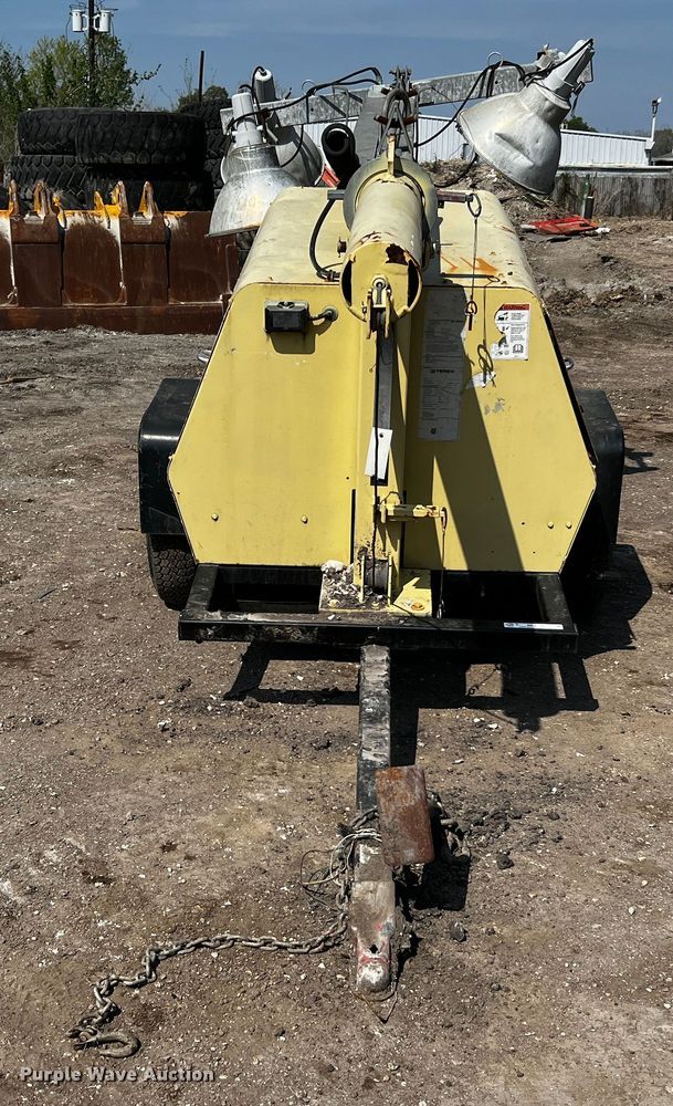 image for item MK9772 2012 Terex AL4  light plant