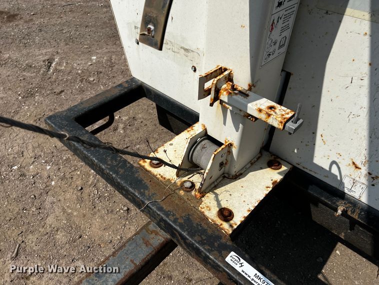 image for item MK9773 2012 Terex AL4  light plant