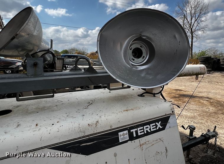 image for item MK9775 2009 Terex AL4000  light plant