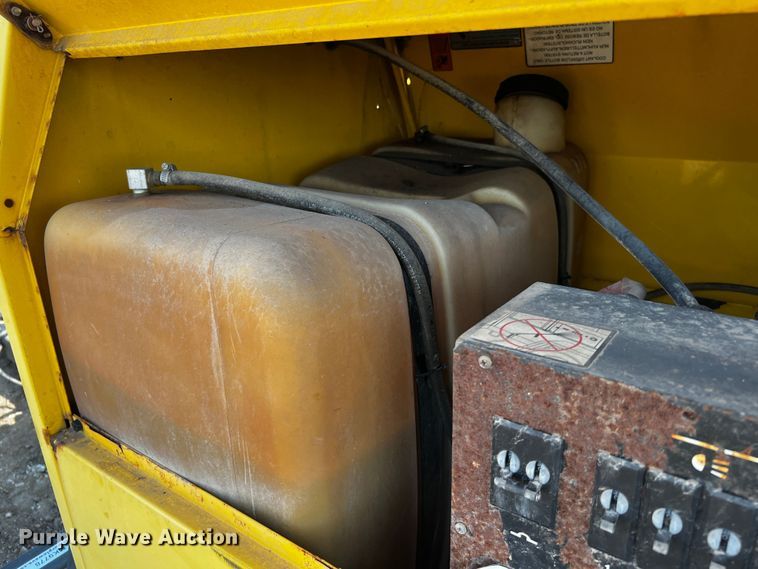 image for item MK9778 2013 Atlas Copco QLT M10  light plant