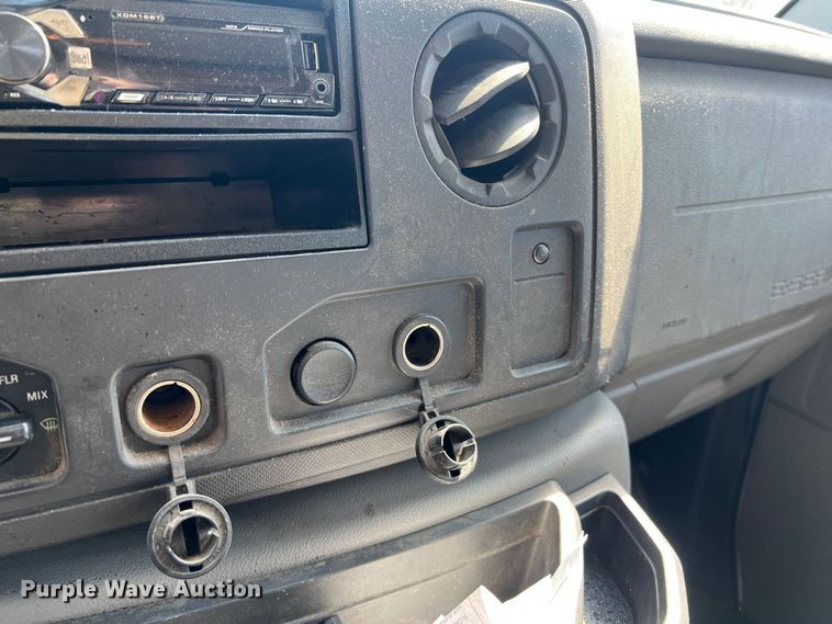 image for item MM9182 2013 Ford E450  box truck