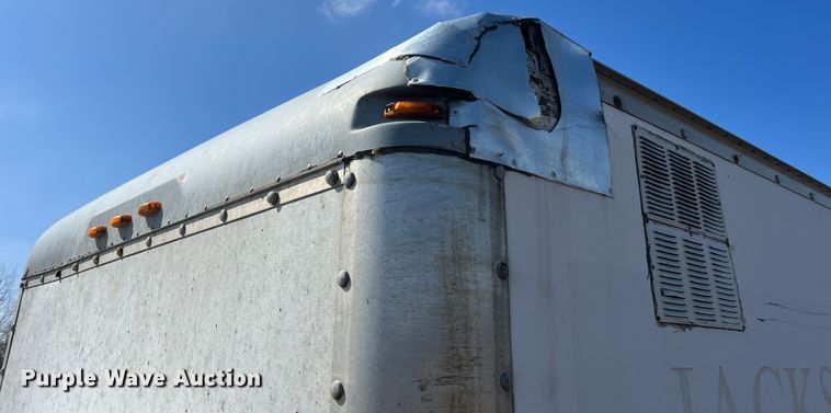 image for item MM9182 2013 Ford E450  box truck